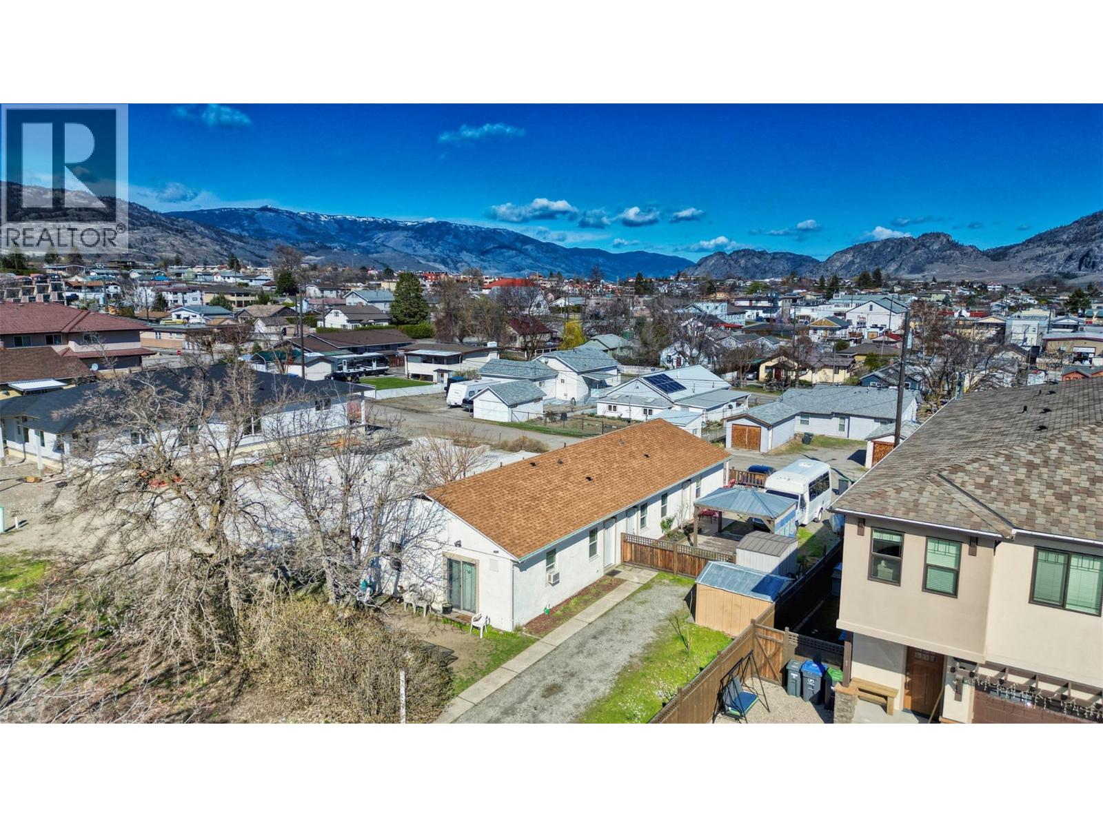 8506 70th Avenue Property Photo 3