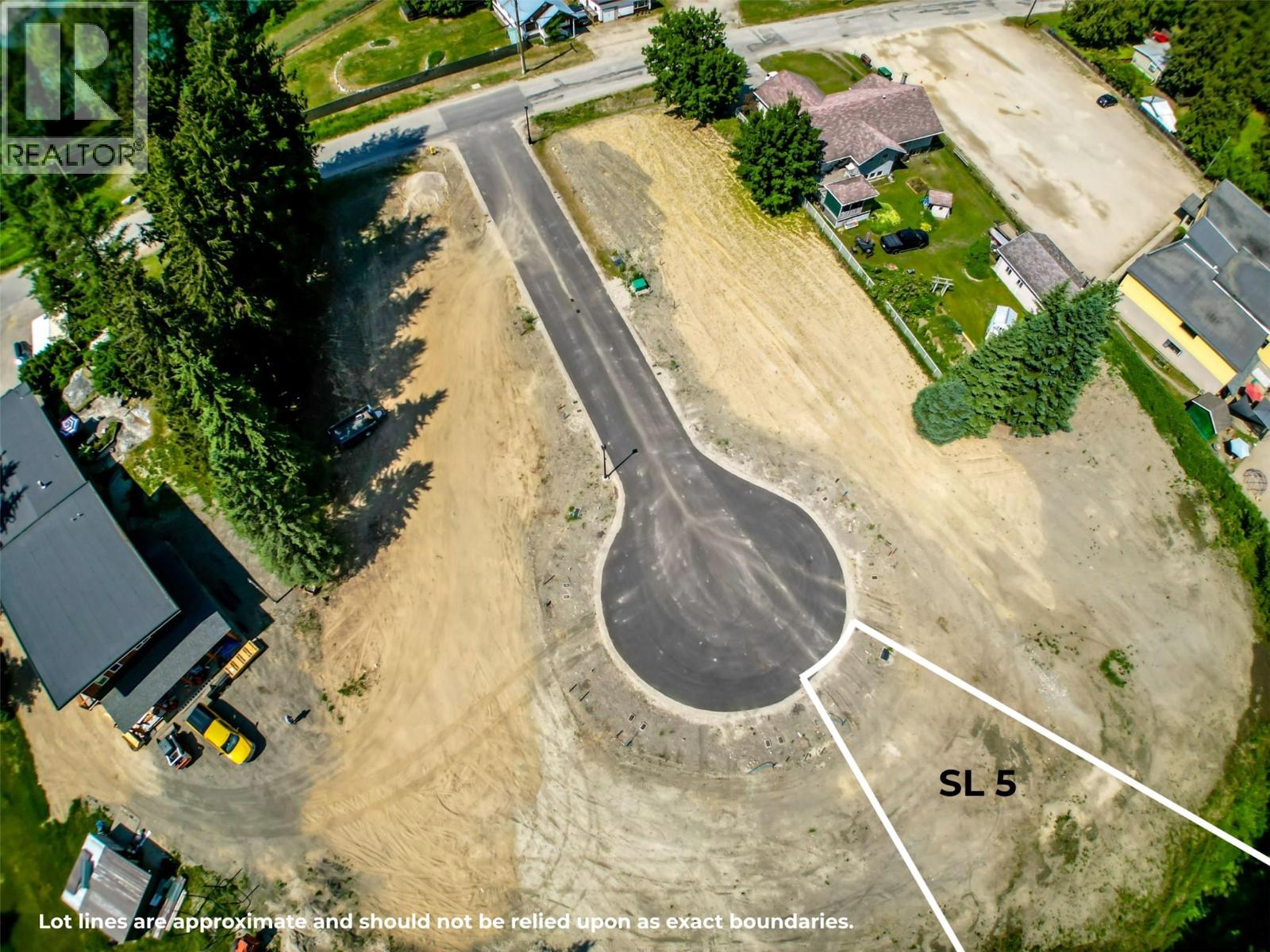 10-1445 Illecillewaet Road Lot# SL 5 Property Photo 1