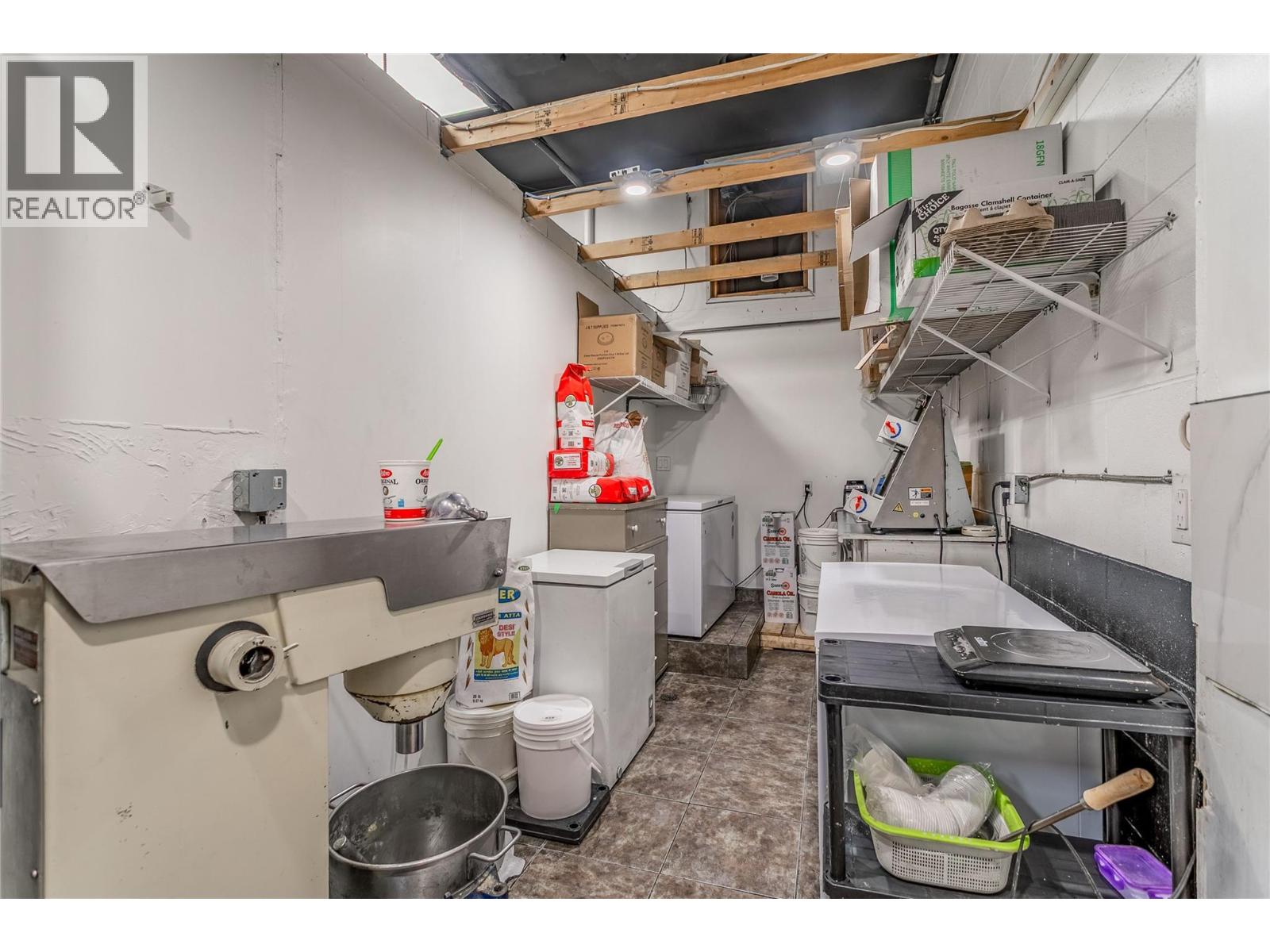 325 Gray Road Unit# C Property Photo 12