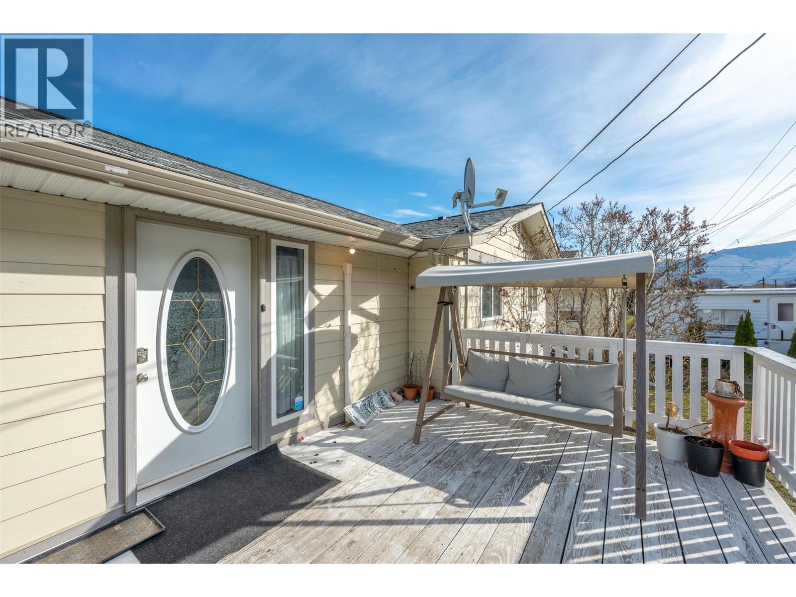 410 10th Avenue Property Photo 2