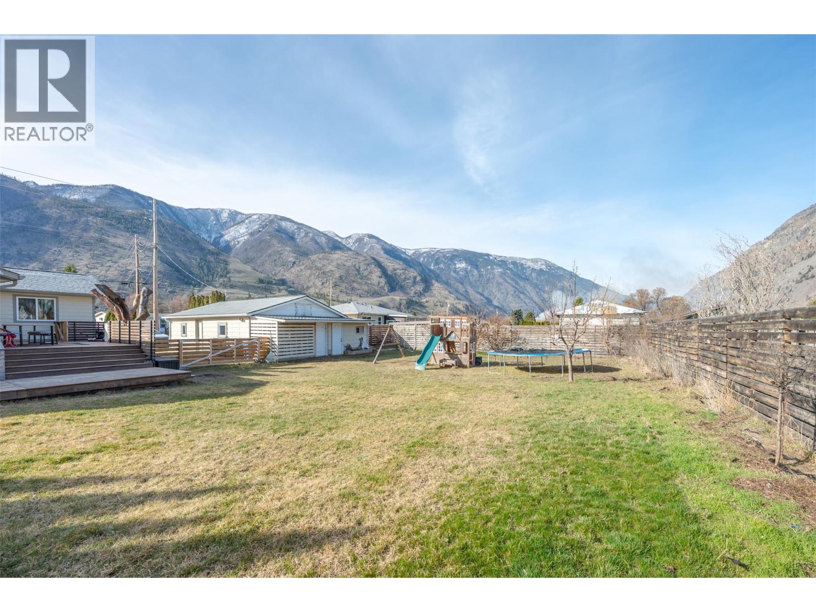 410 10th Avenue Property Photo 45