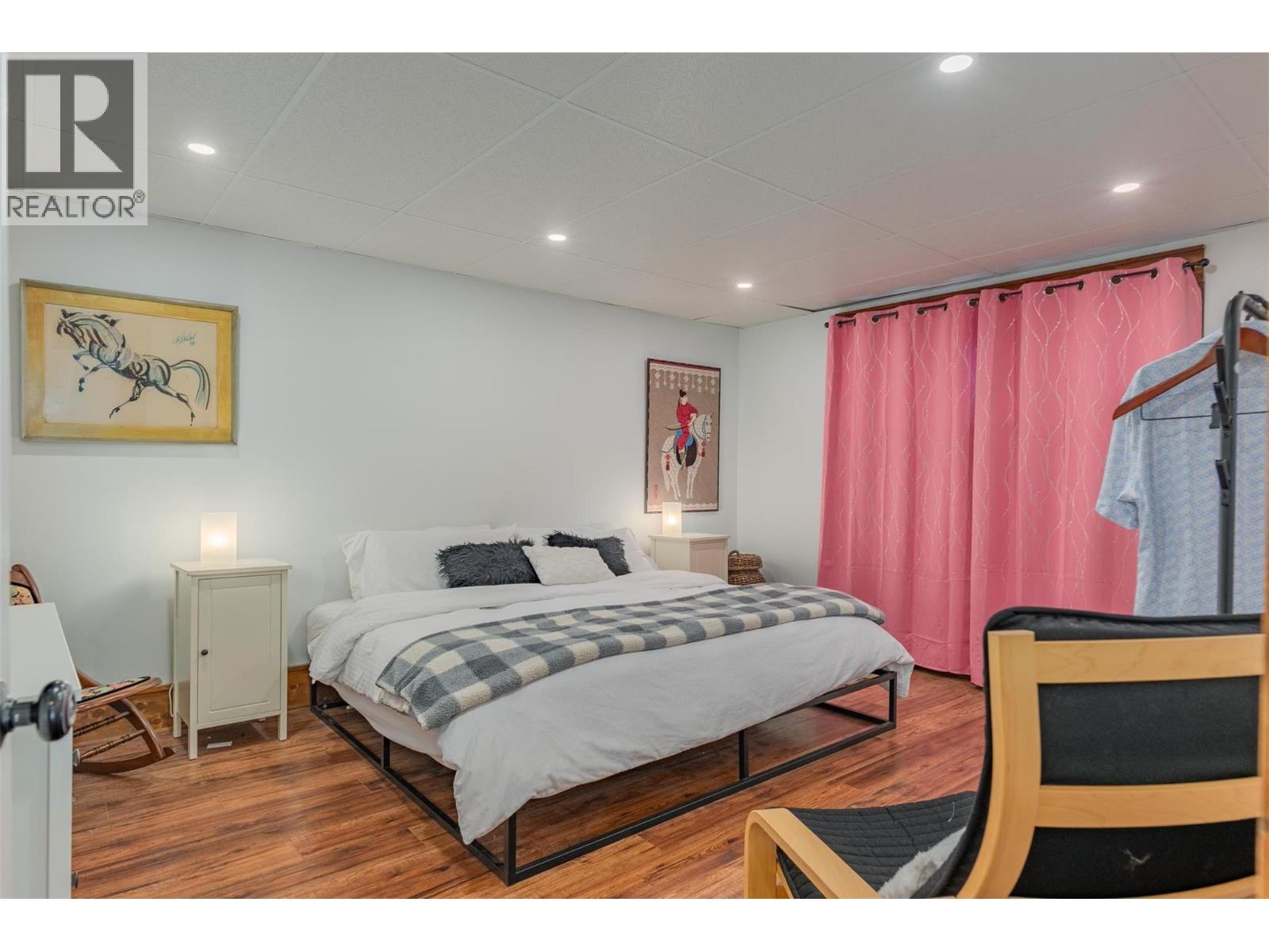 422 View Street Property Photo 73