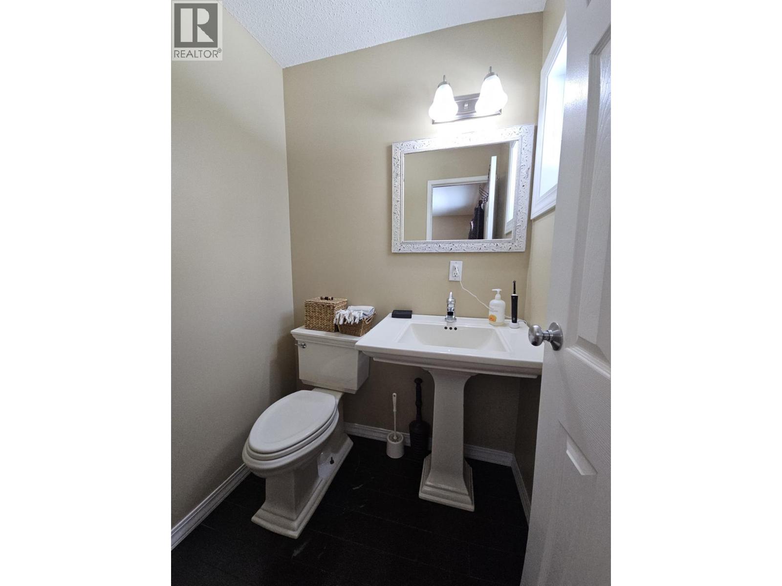 6128 Kurjata Road Property Photo 32