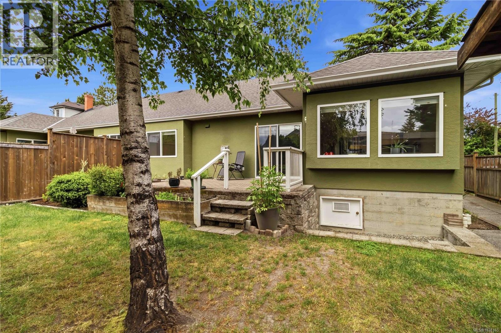 1056 Holly Park Rd Property Photo 34