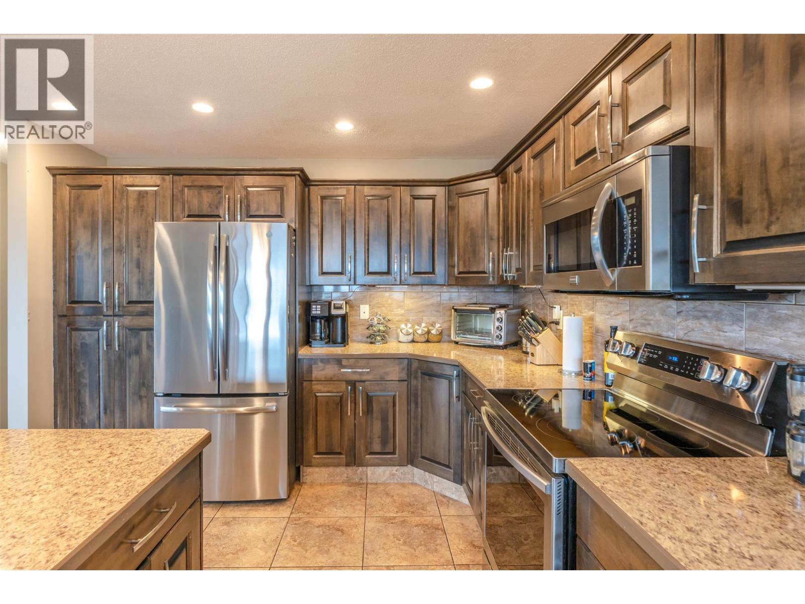 1418 Fairview Road Property Photo 4