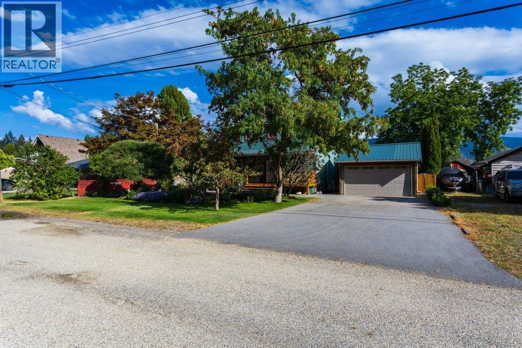 7331 Fintry Delta Road Property Photo 4