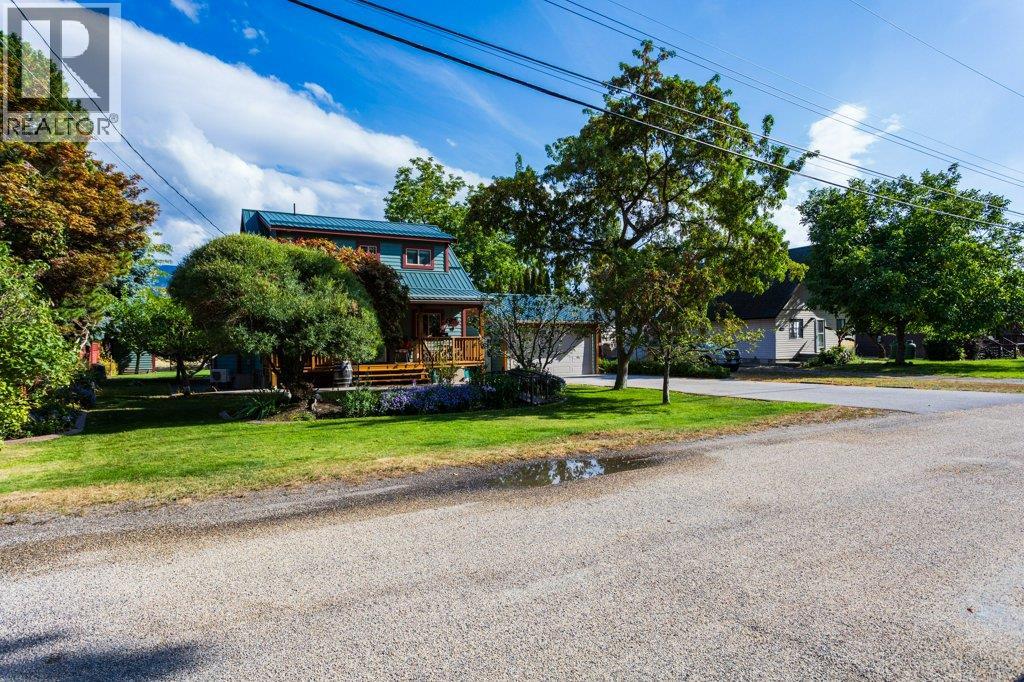 7331 Fintry Delta Road Property Photo 6