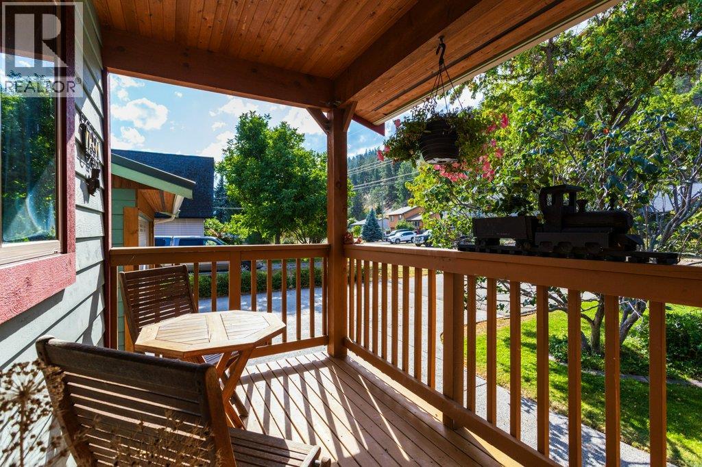 7331 Fintry Delta Road Property Photo 10