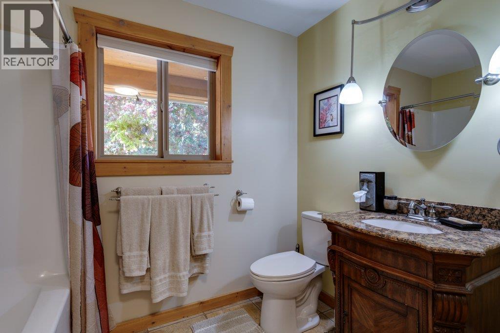 7331 Fintry Delta Road Property Photo 32