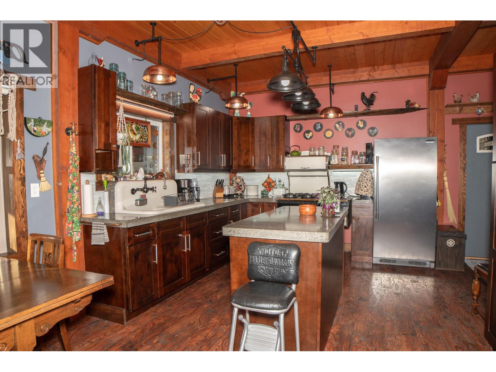 1627 Hood Road Property Photo 14