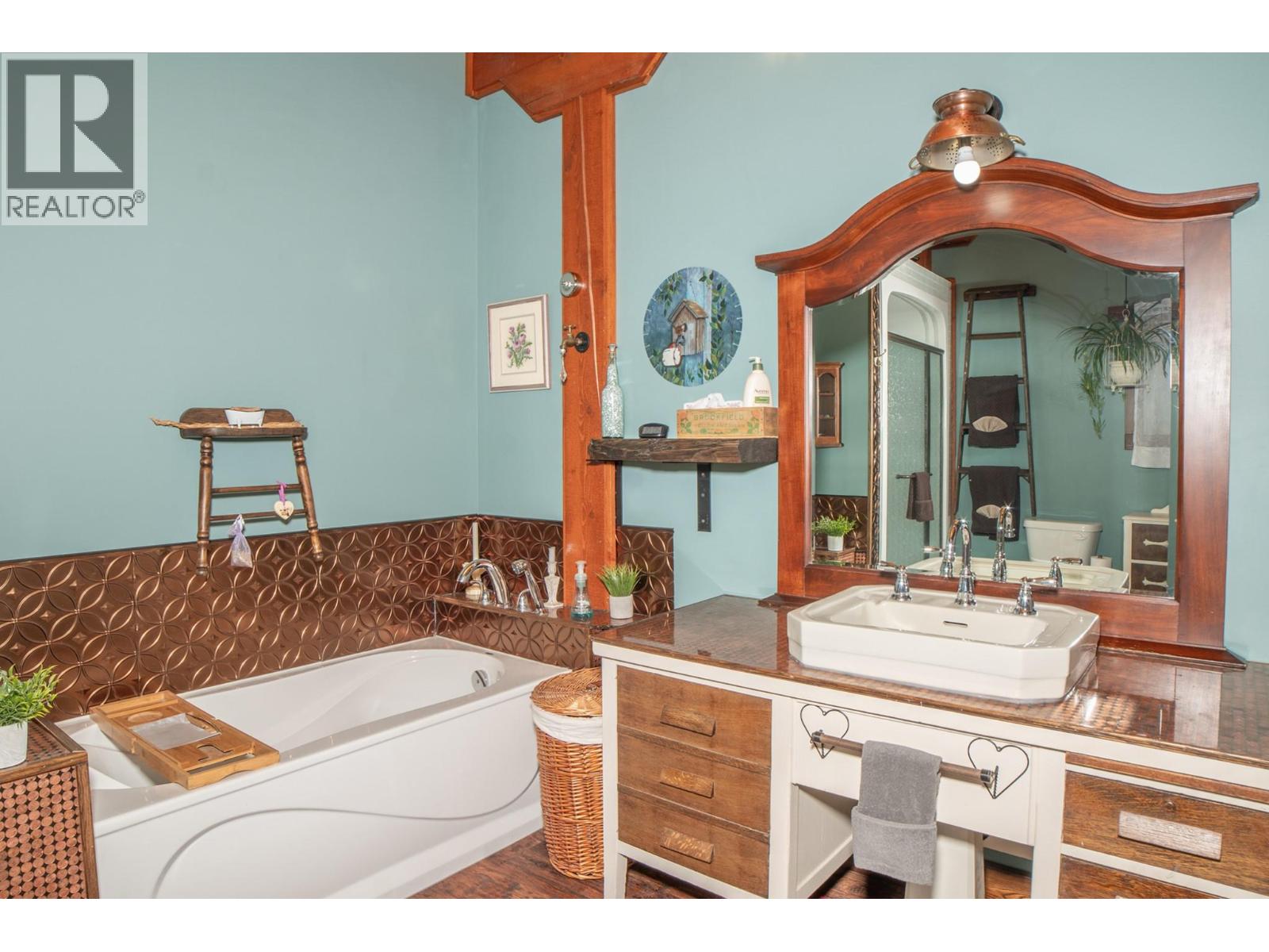 1627 Hood Road Property Photo 23