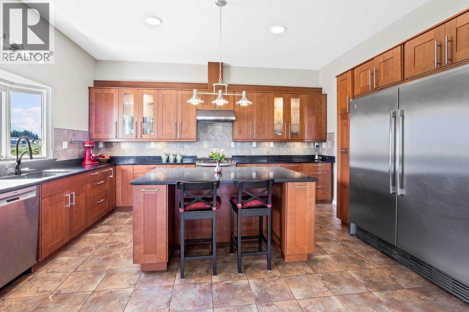 2110 30th Street Property Photo 6