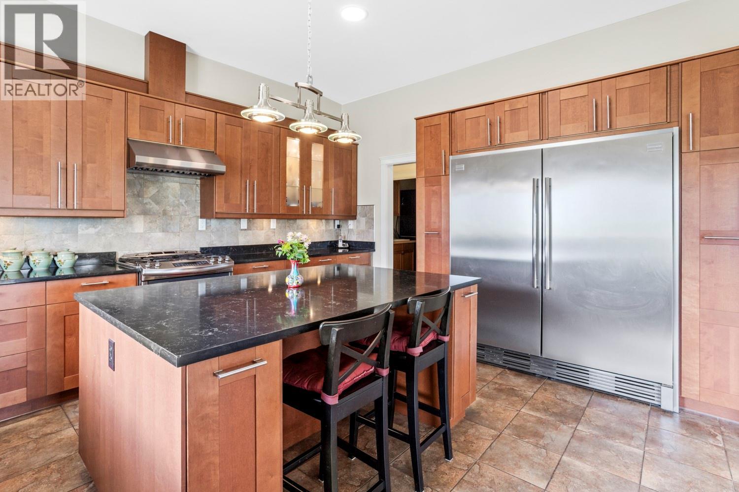 2110 30th Street Property Photo 7
