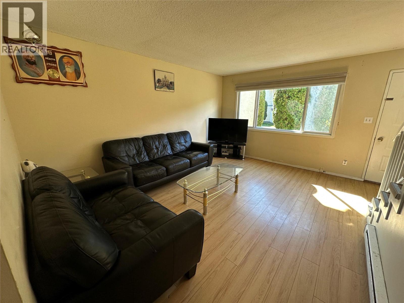 6370 Park Drive Unit# 11 Property Photo 4