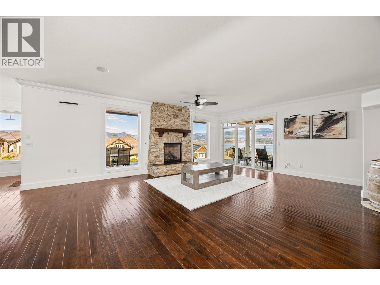 2584 Lucinde Road Property Photo 16