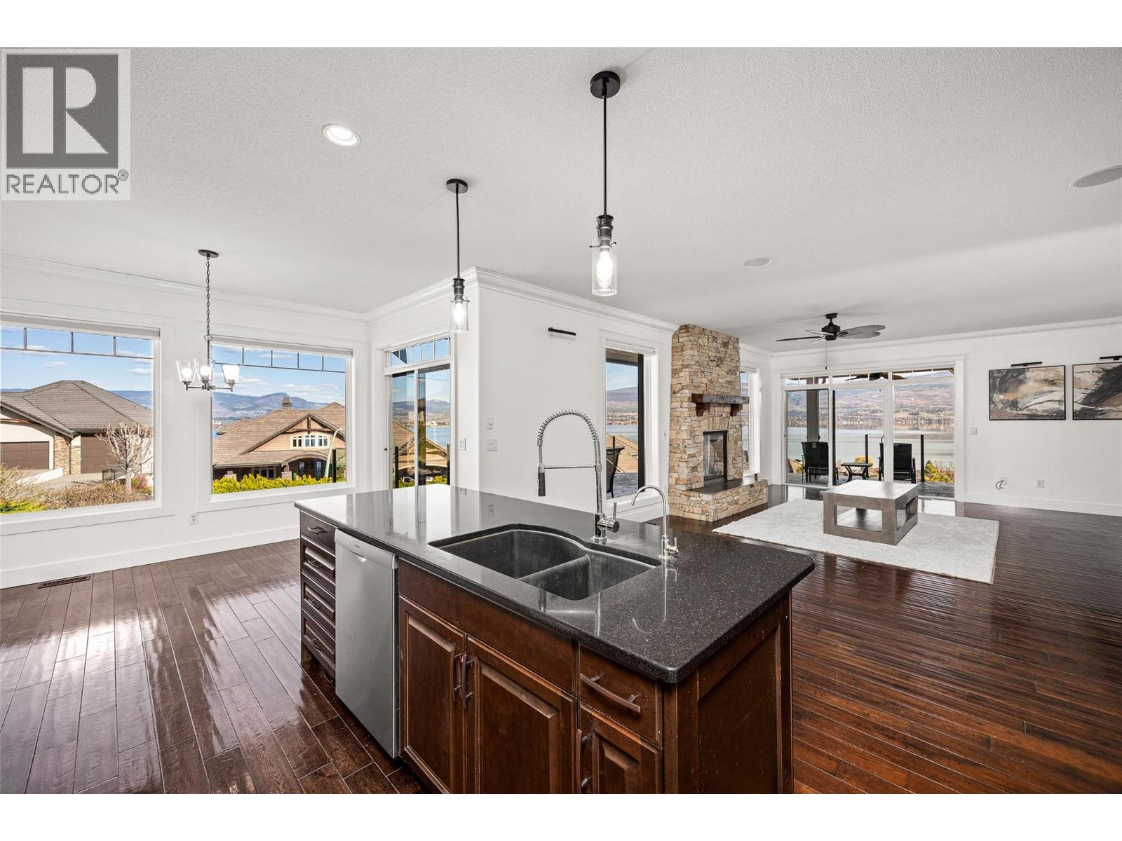 2584 Lucinde Road Property Photo 24