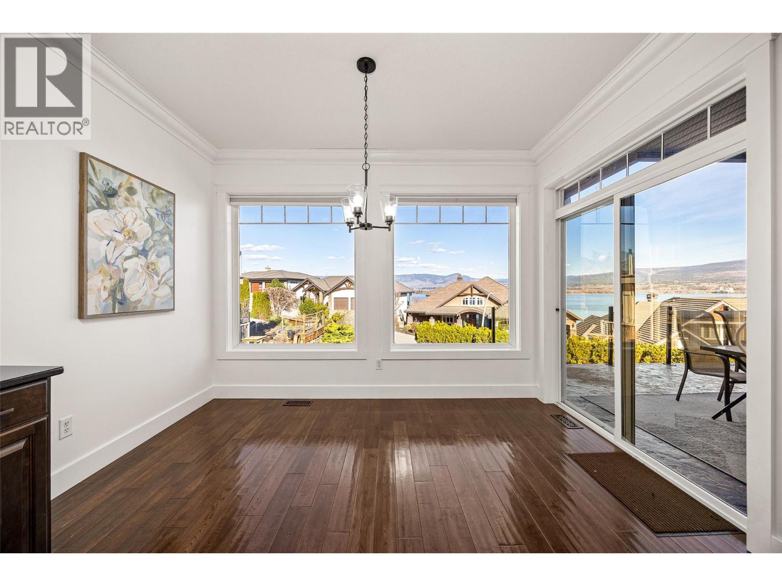 2584 Lucinde Road Property Photo 25
