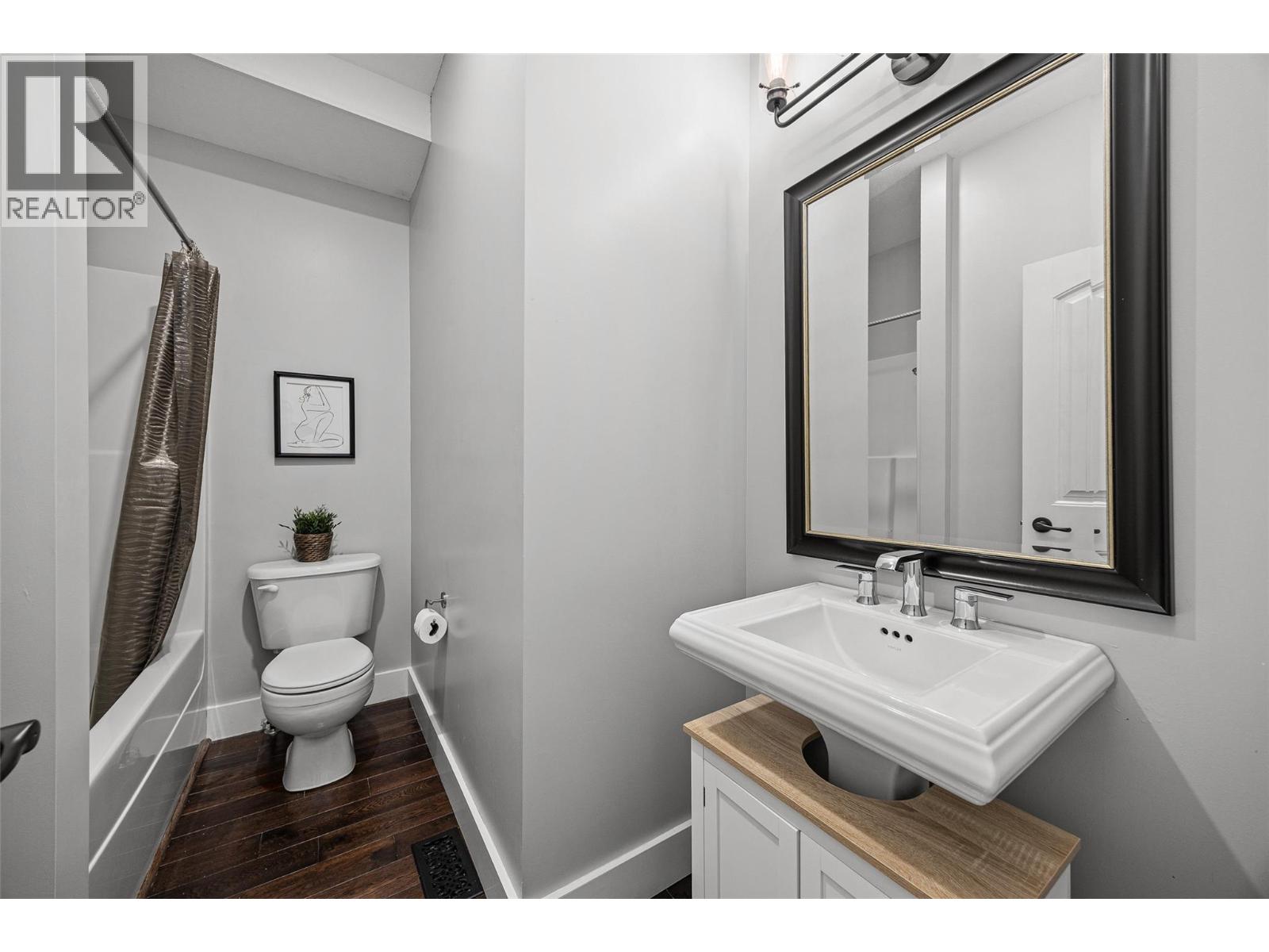 2584 Lucinde Road Property Photo 39