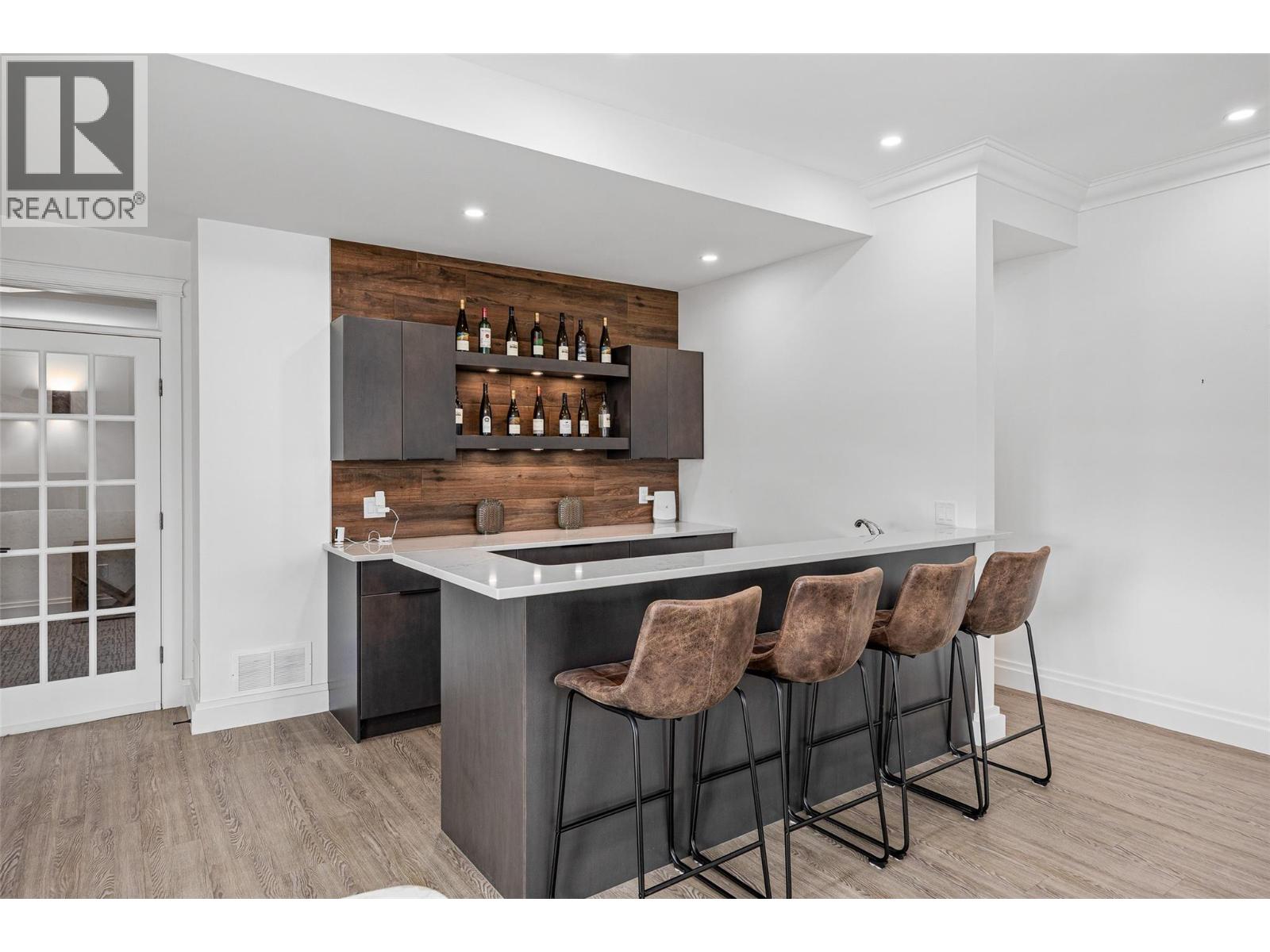 2584 Lucinde Road Property Photo 45