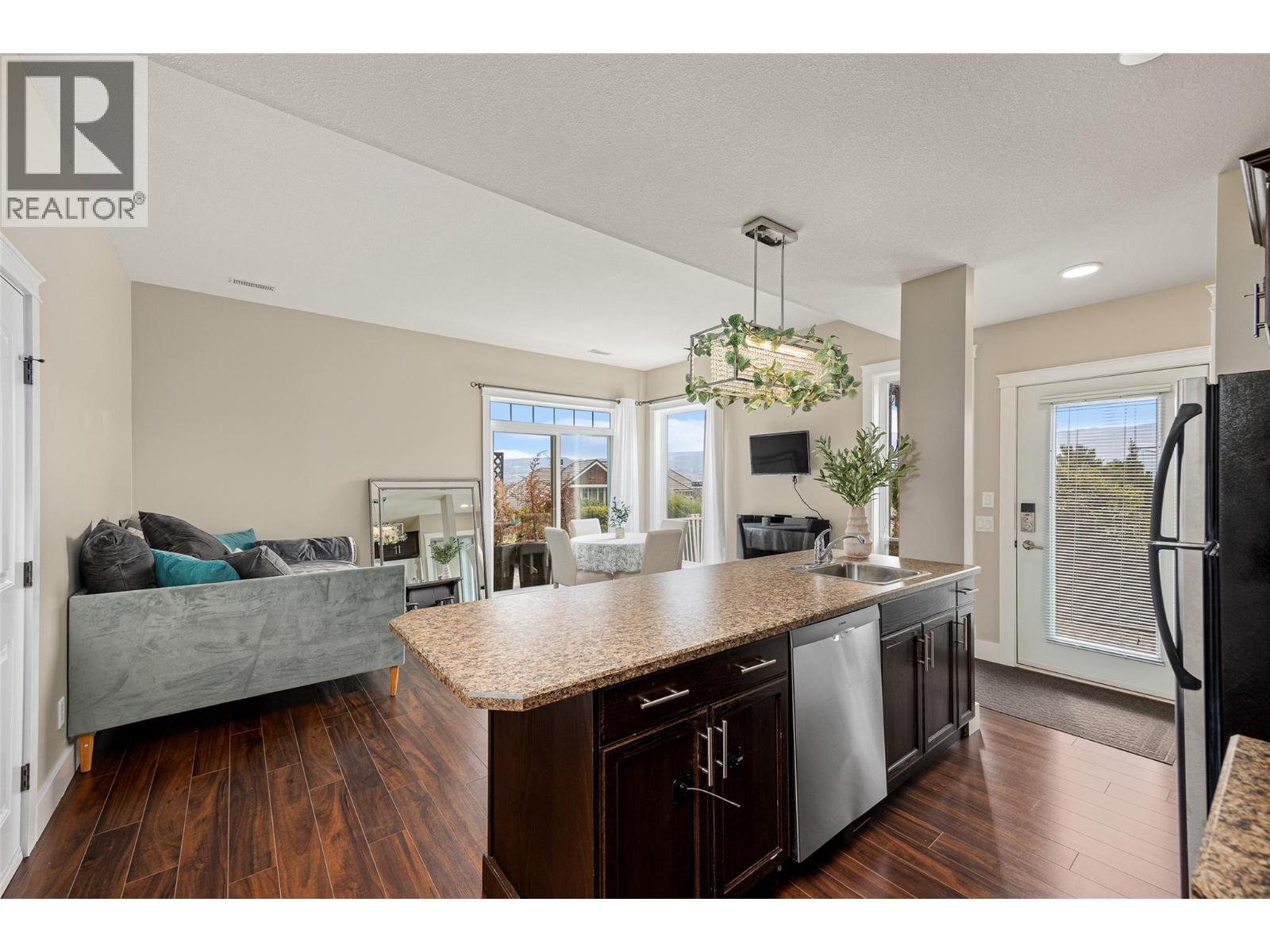 2584 Lucinde Road Property Photo 64