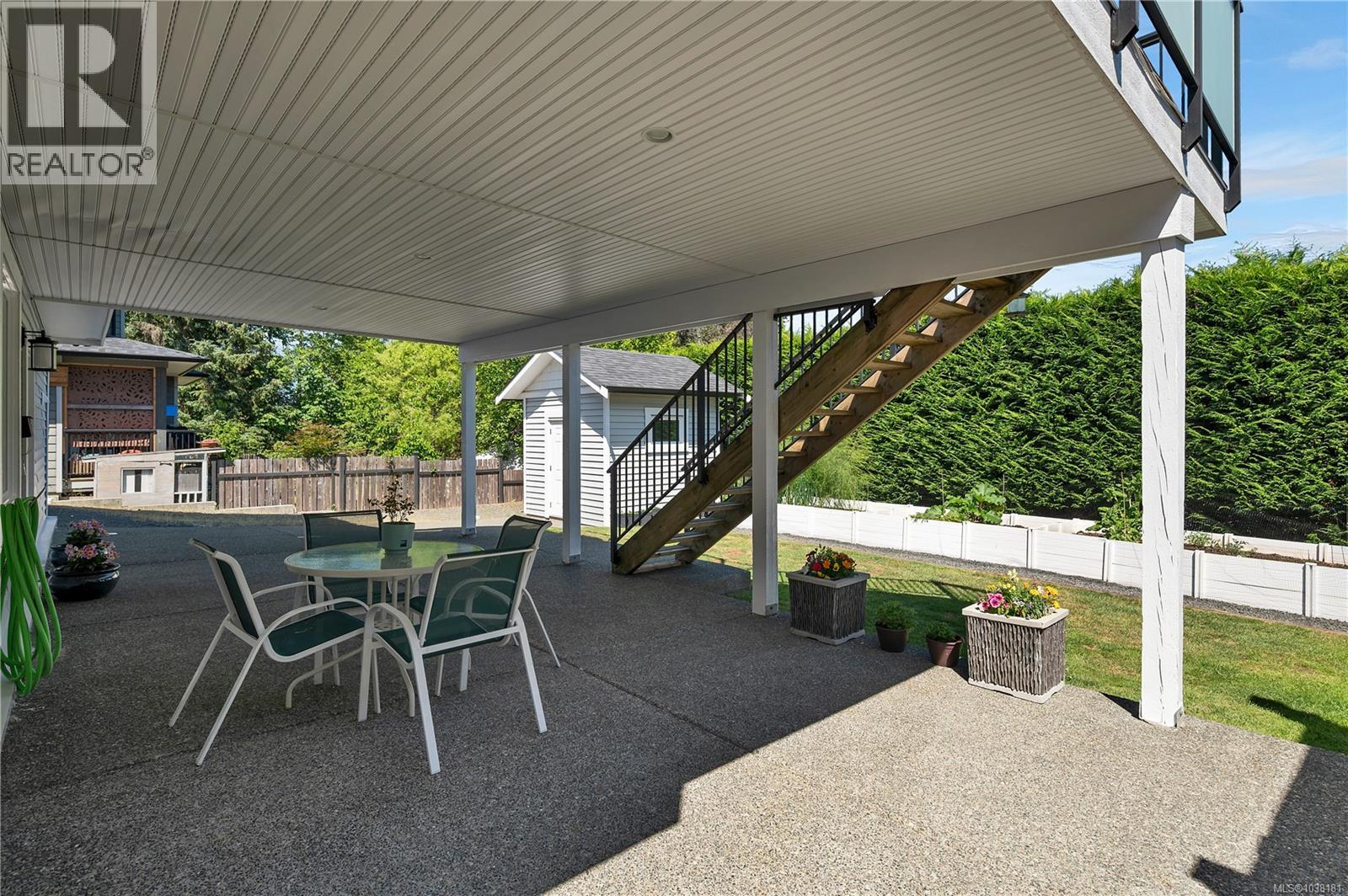 2613 Sunderland Rd Property Photo 7