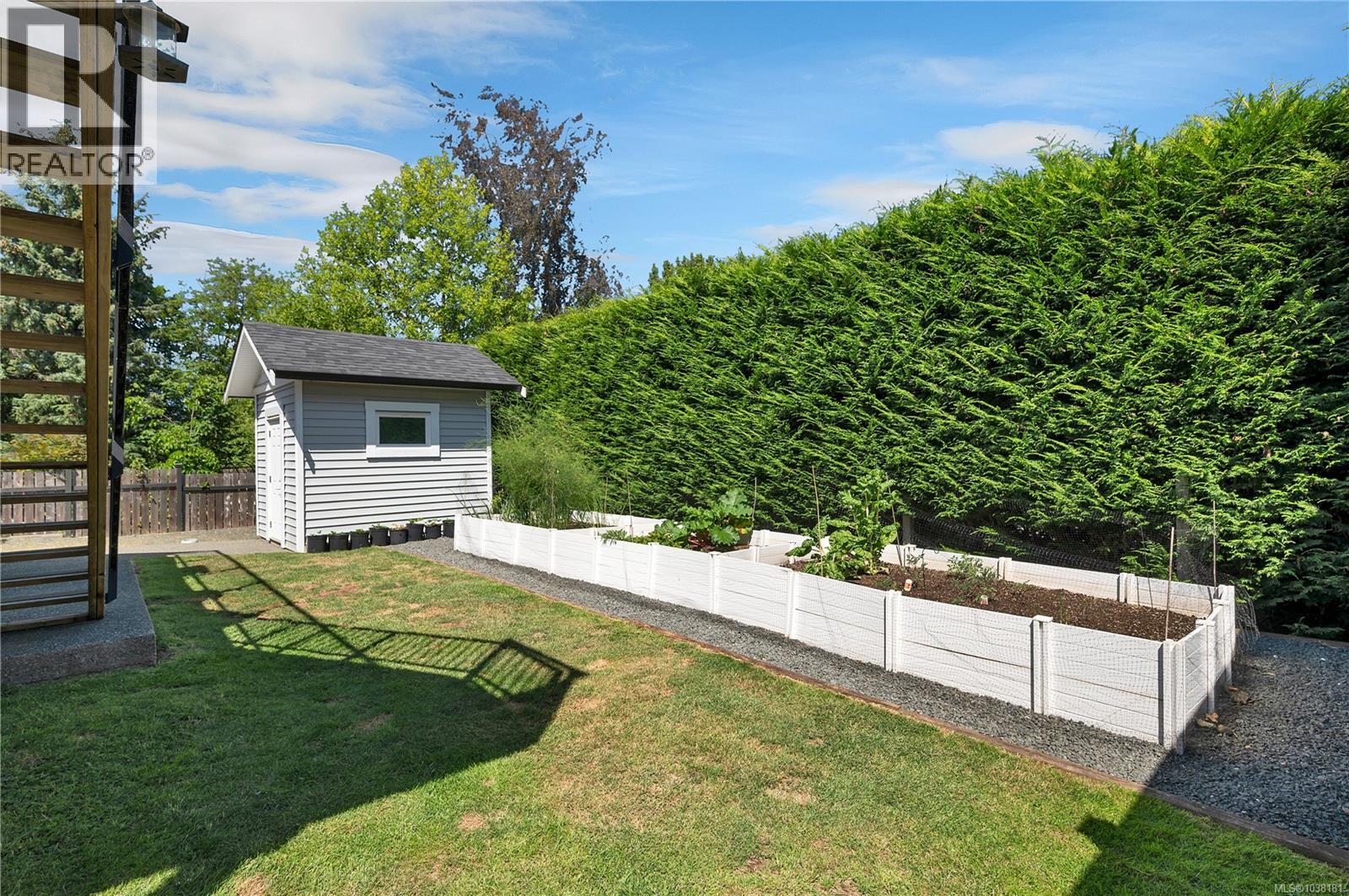 2613 Sunderland Rd Property Photo 8