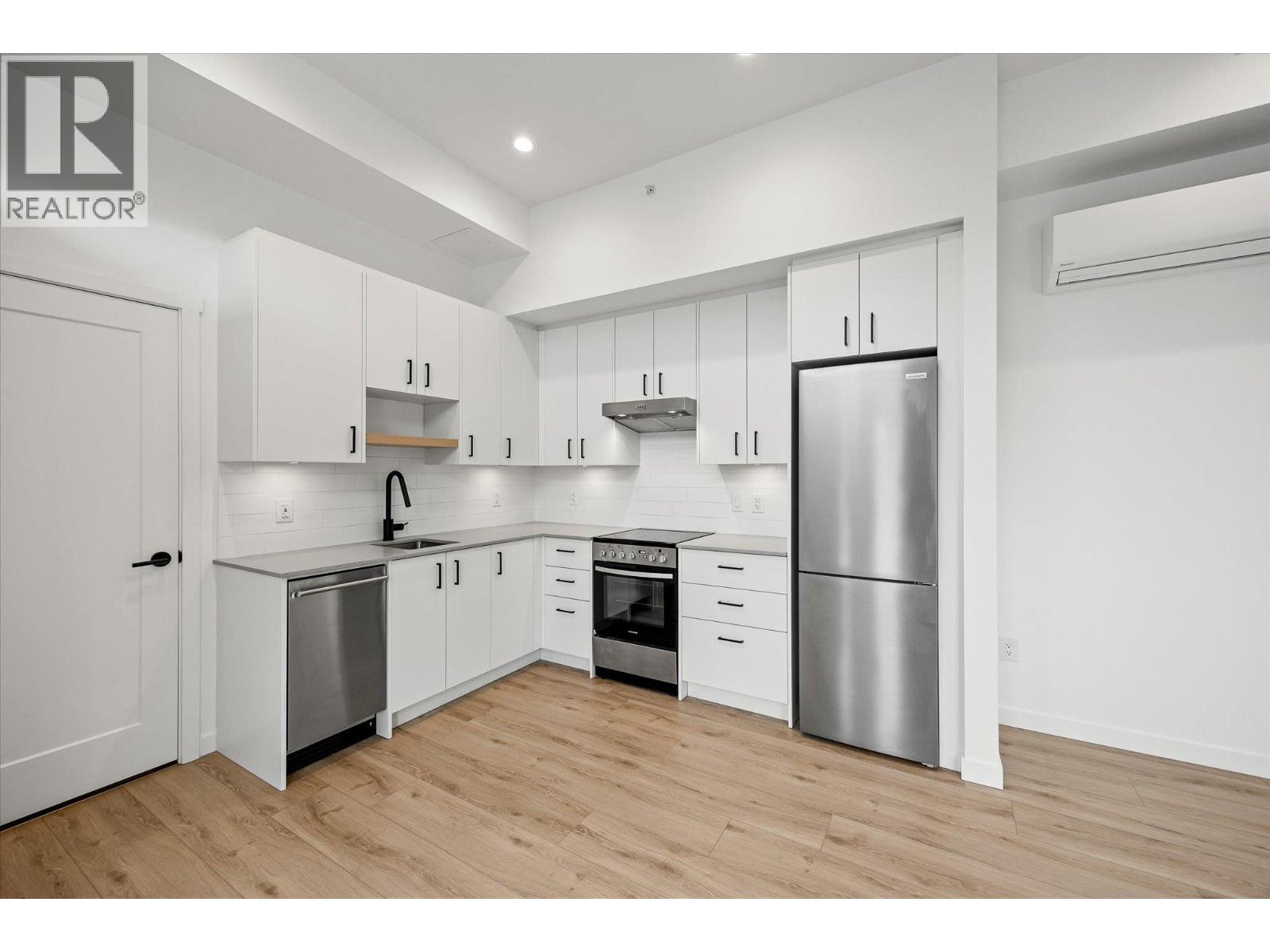 660 Cawston Avenue Unit# 105B