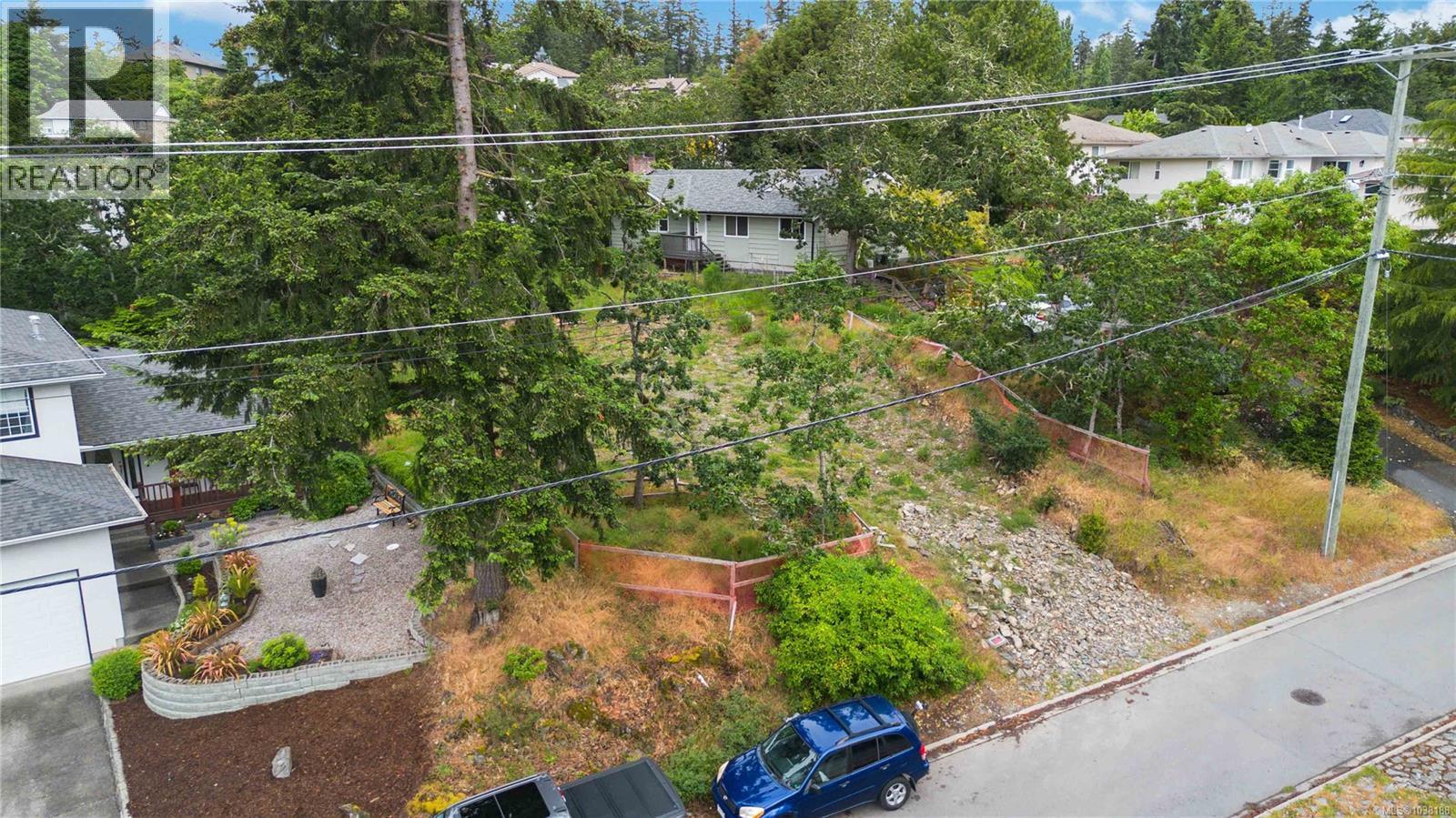 2204 Burnside Rd W Property Photo 14