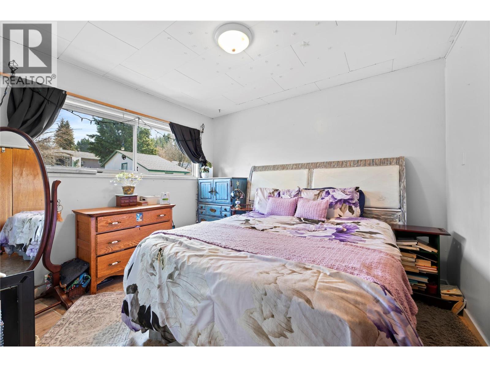 330 6 Street Property Photo 14