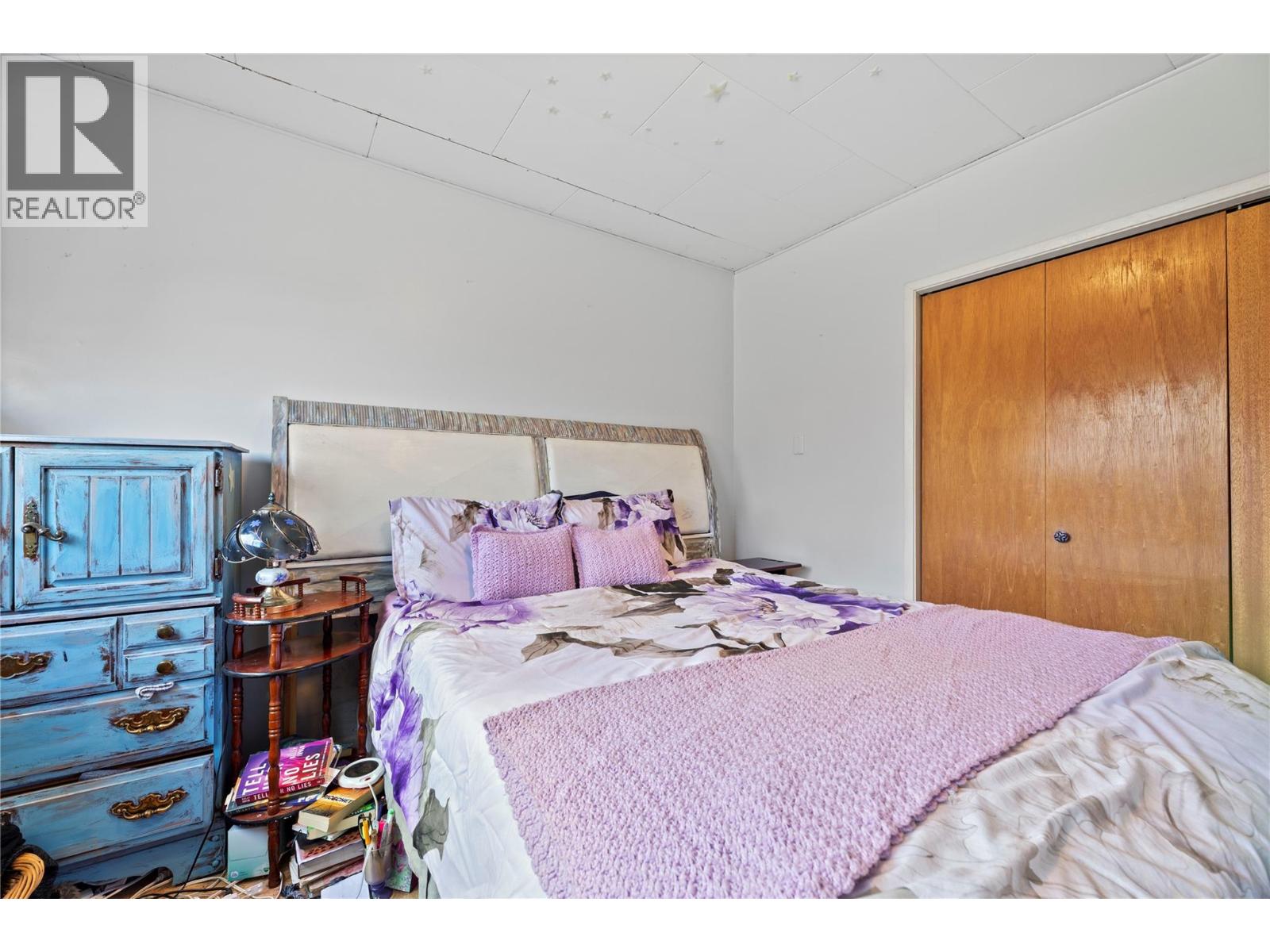 330 6 Street Property Photo 15