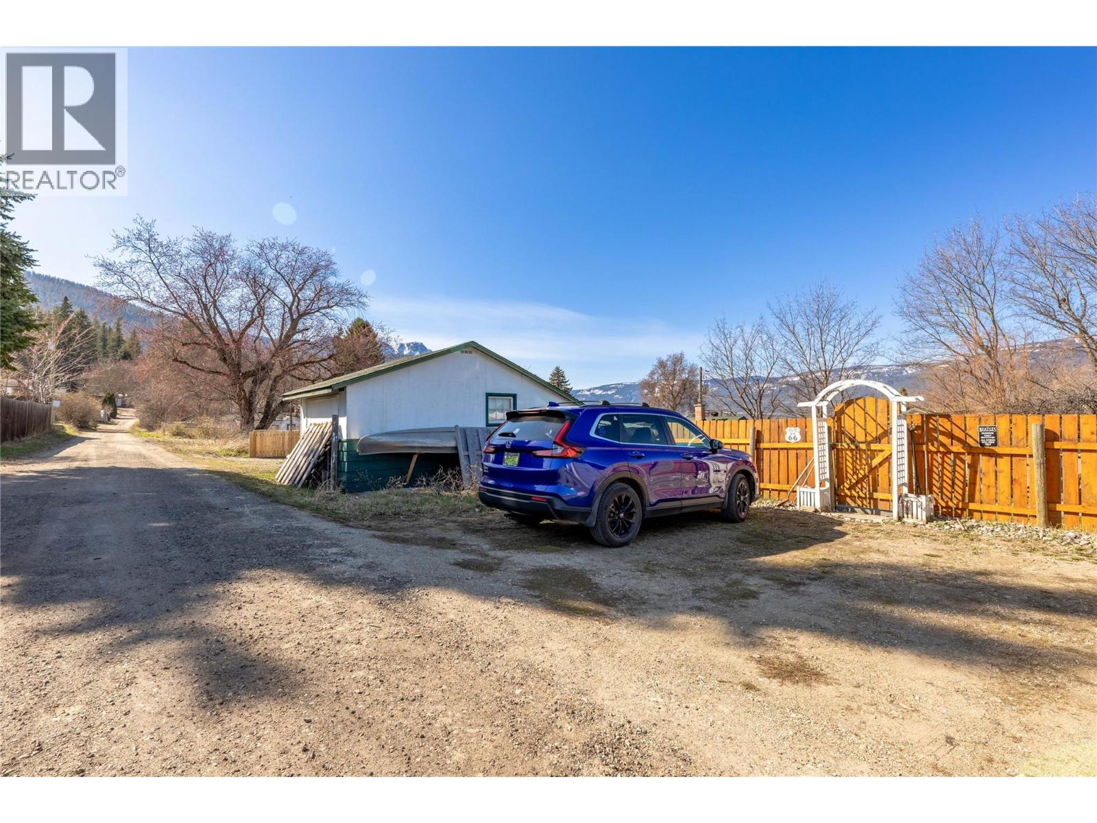 330 6 Street Property Photo 27