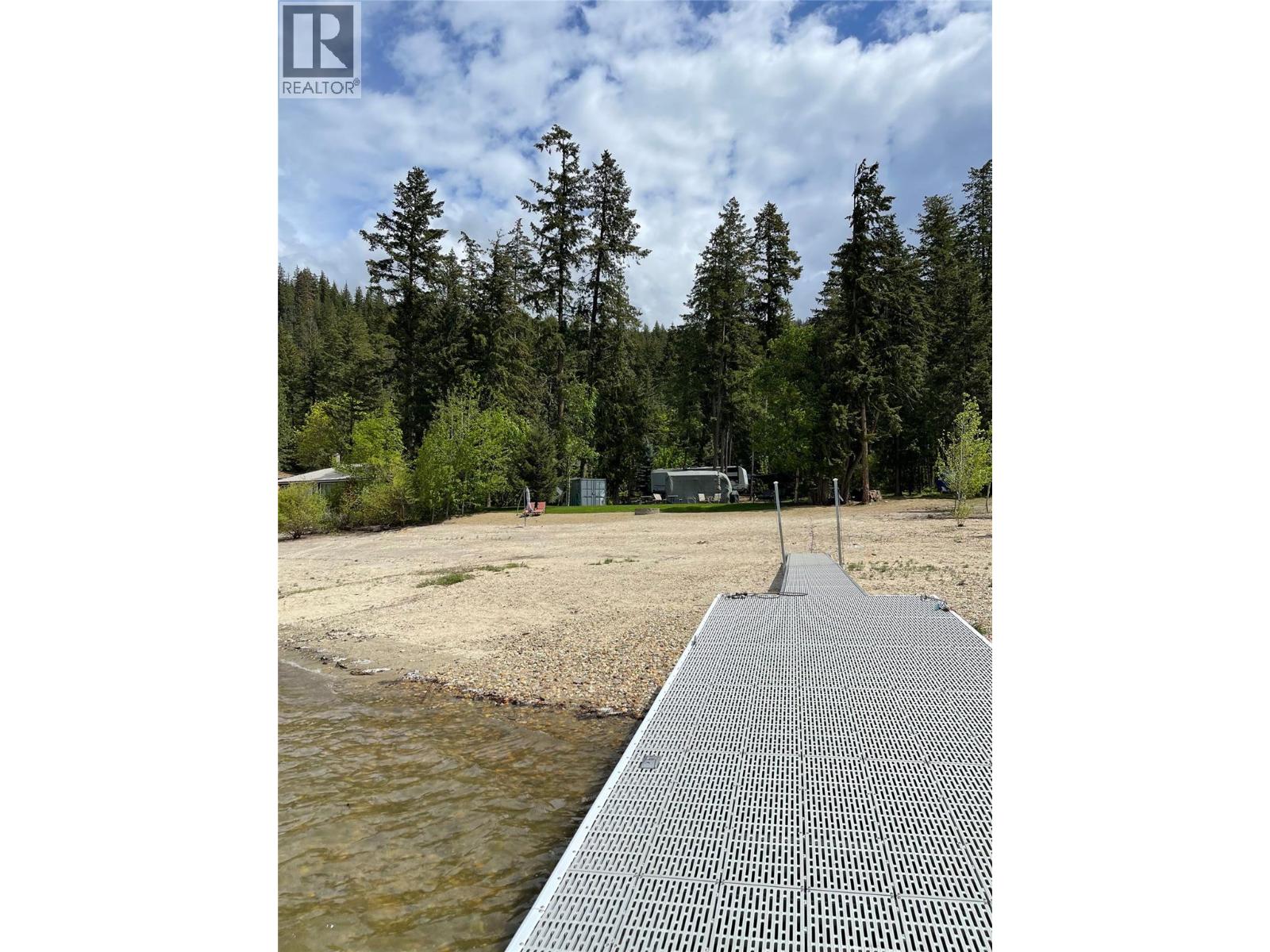 8558 Hwy 97a Property Photo 3