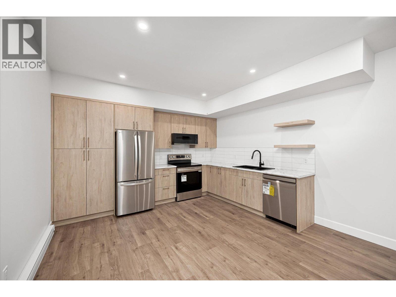167 Heldon Court Property Photo 45
