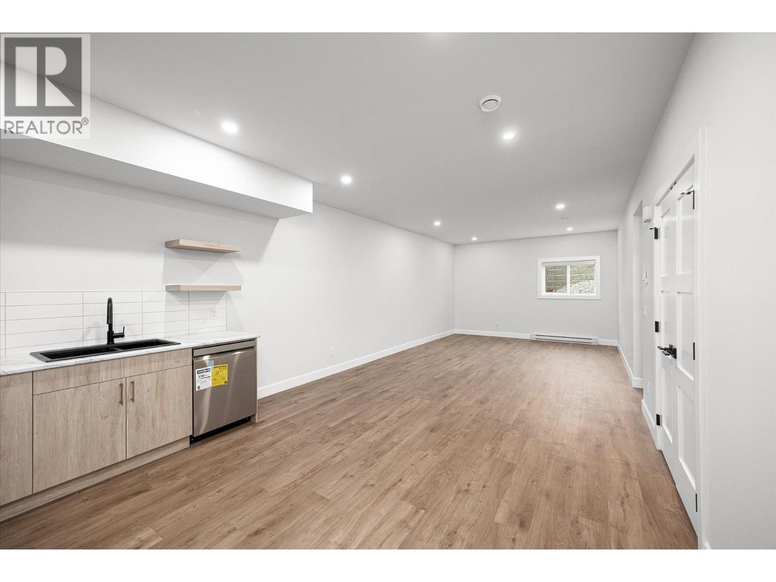 167 Heldon Court Property Photo 46