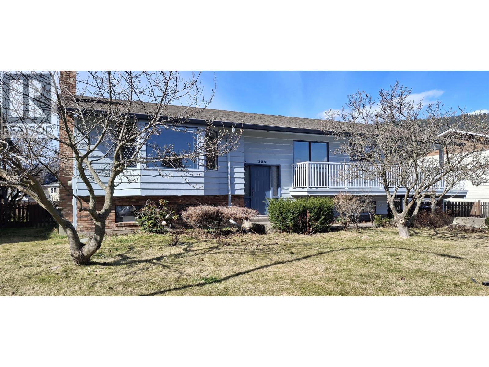 338 Beach Drive Property Photo 2