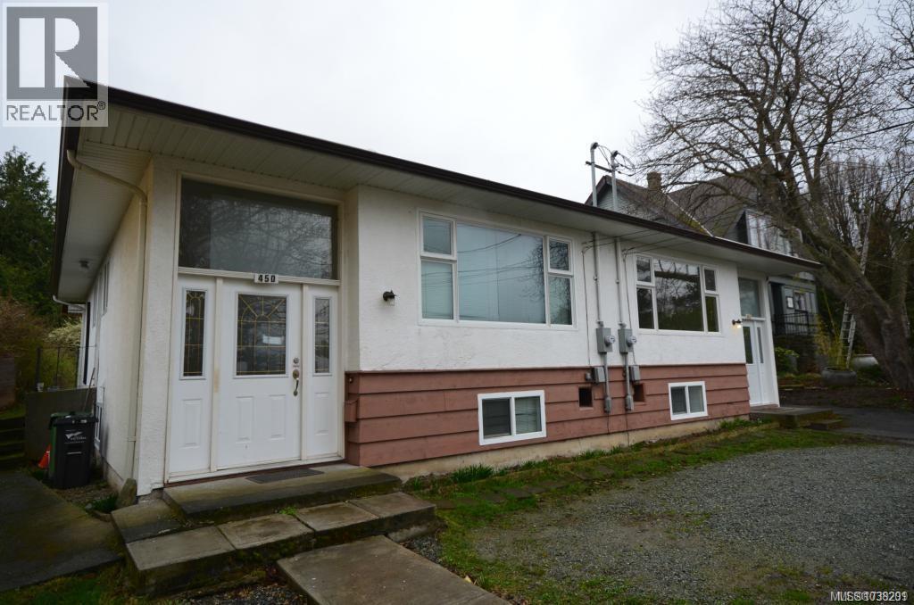 450-452 Craigflower Rd