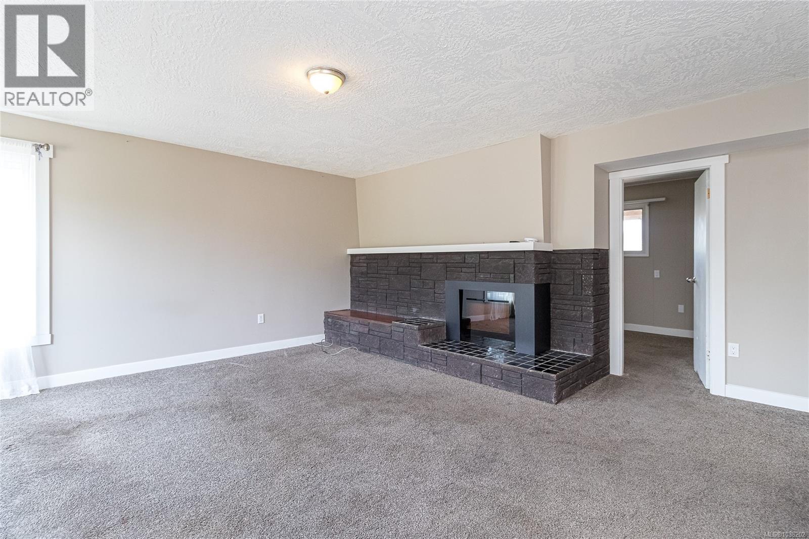 5810 Alderlea St Property Photo 9