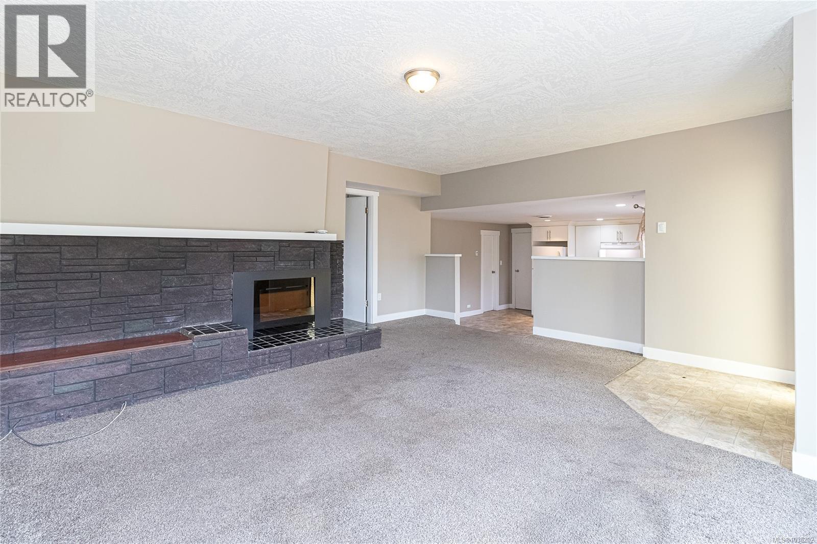 5810 Alderlea St Property Photo 10