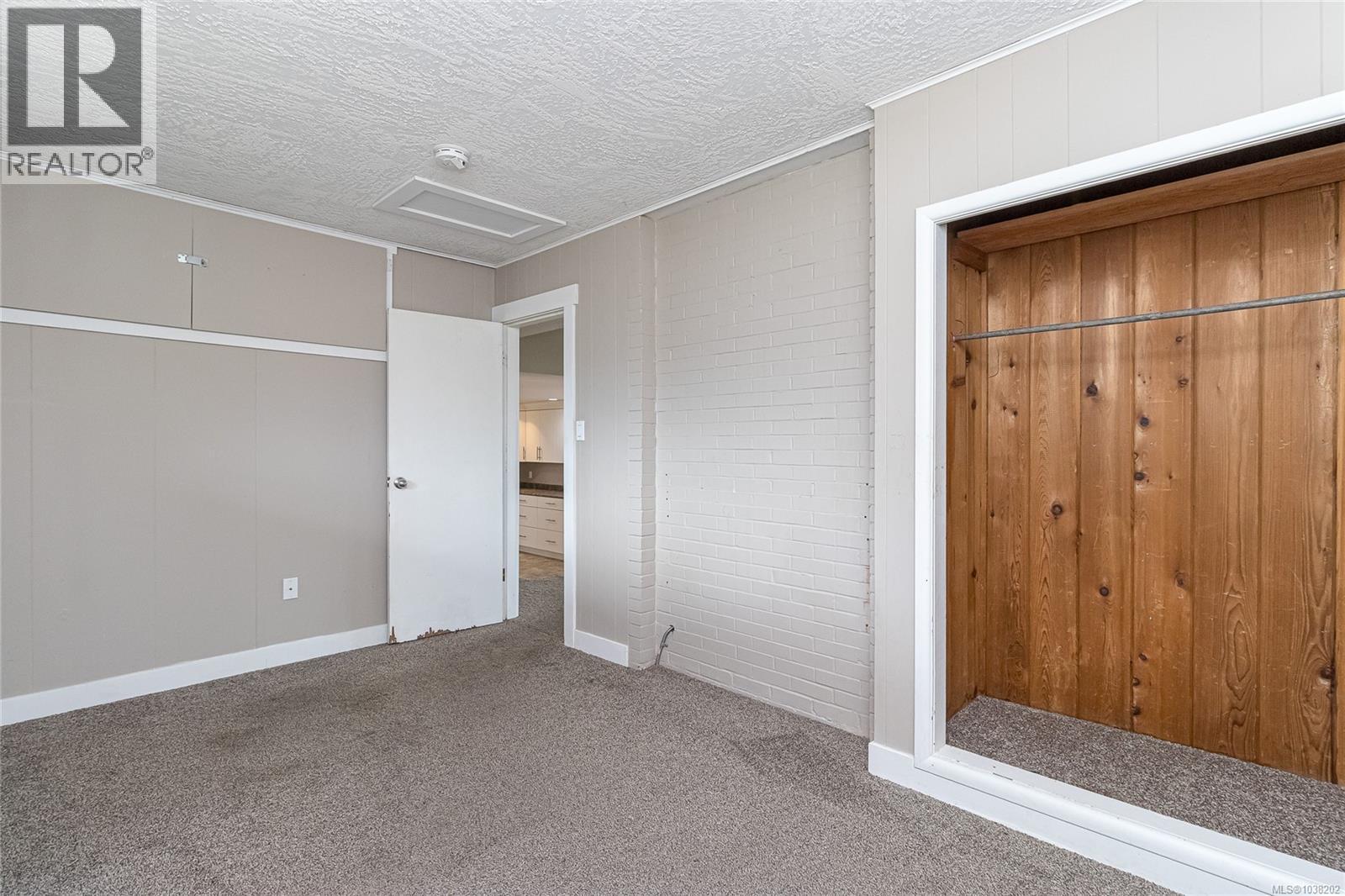 5810 Alderlea St Property Photo 20