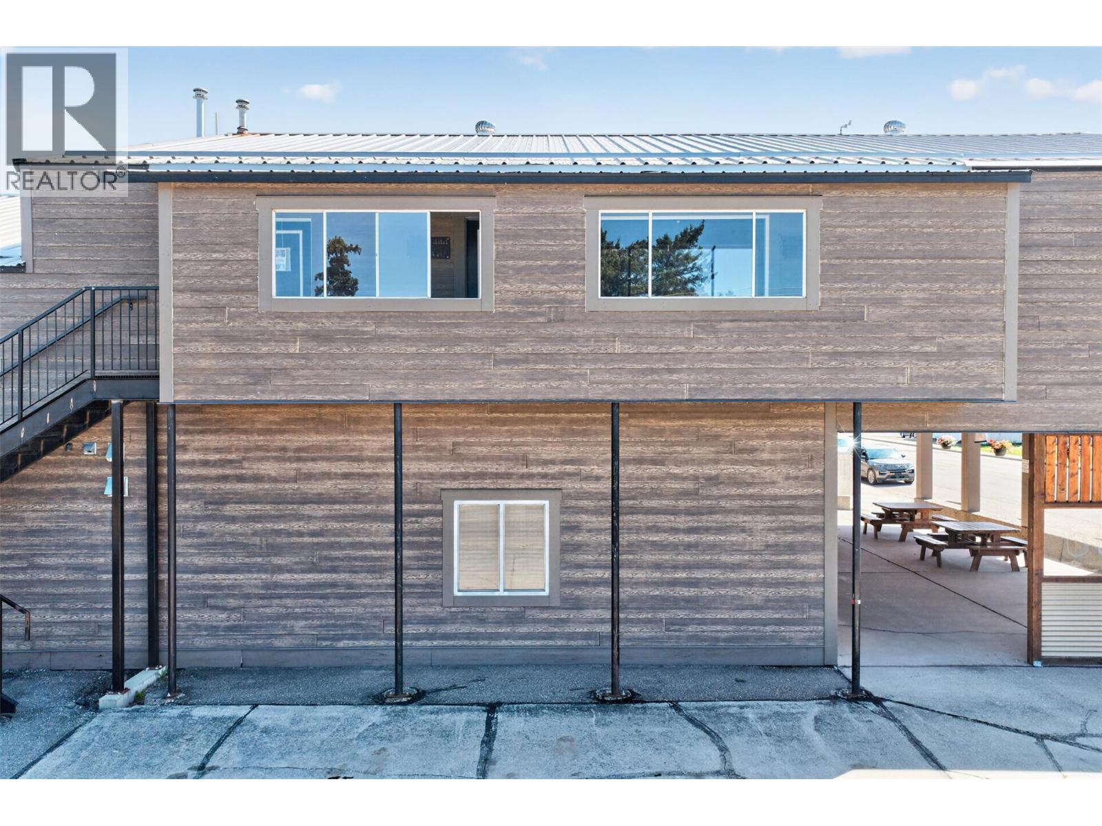 1444 102 Avenue Property Photo 3