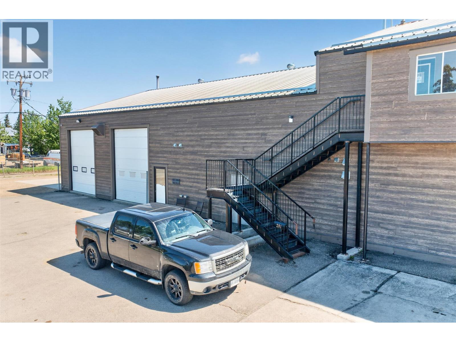 1444 102 Avenue Property Photo 4