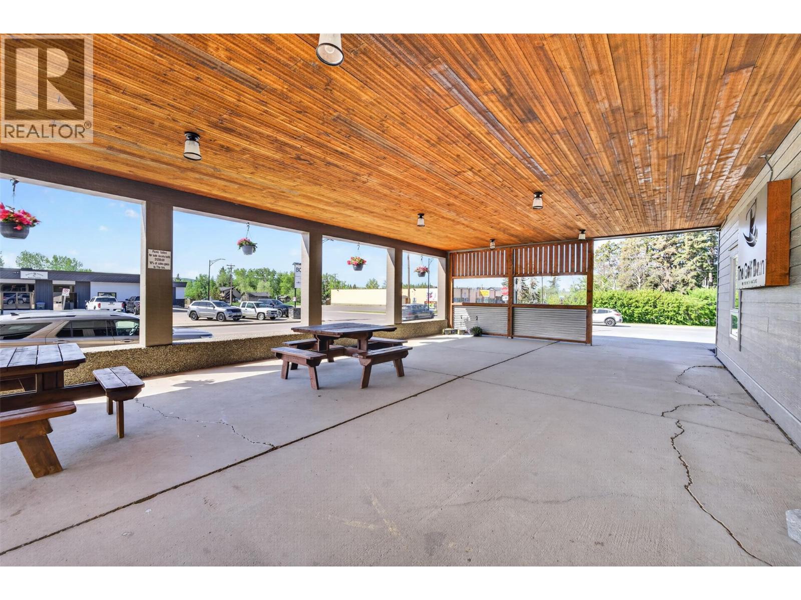 1444 102 Avenue Property Photo 7