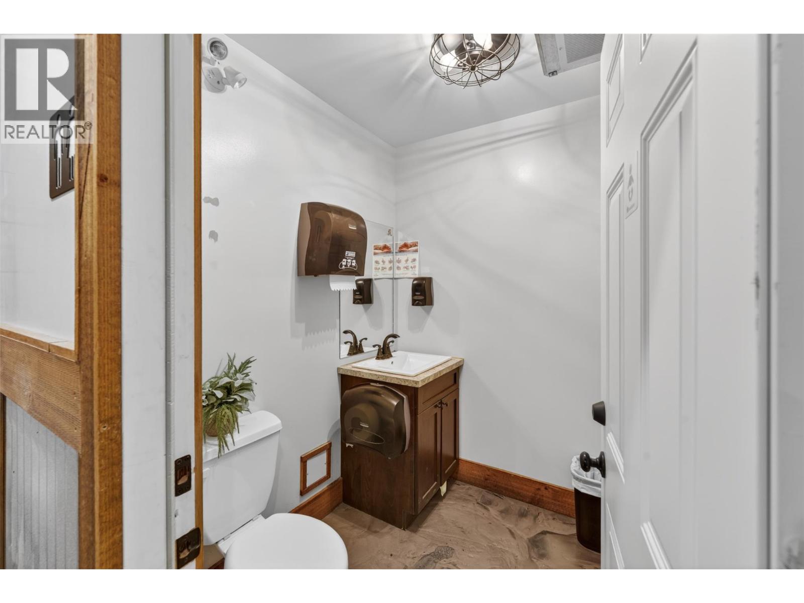 1444 102 Avenue Property Photo 32