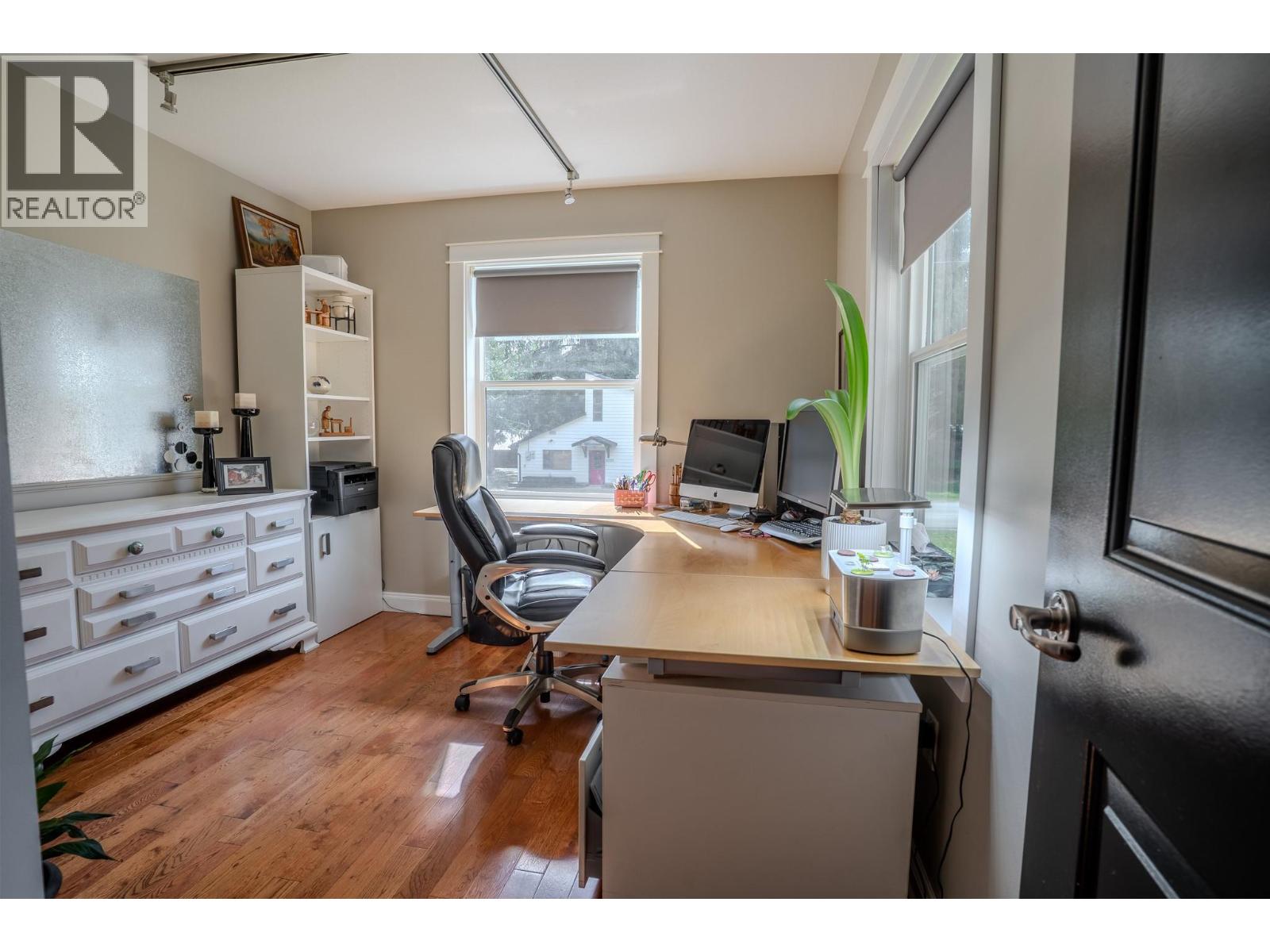 2399 Hillen Crescent Property Photo 19