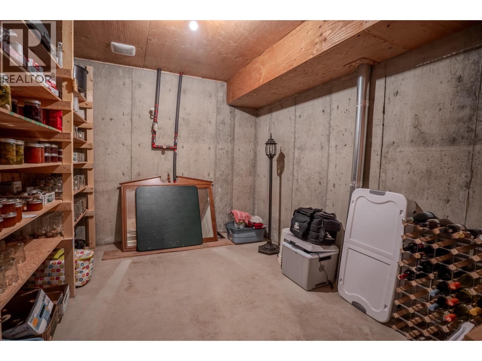 2399 Hillen Crescent Property Photo 33