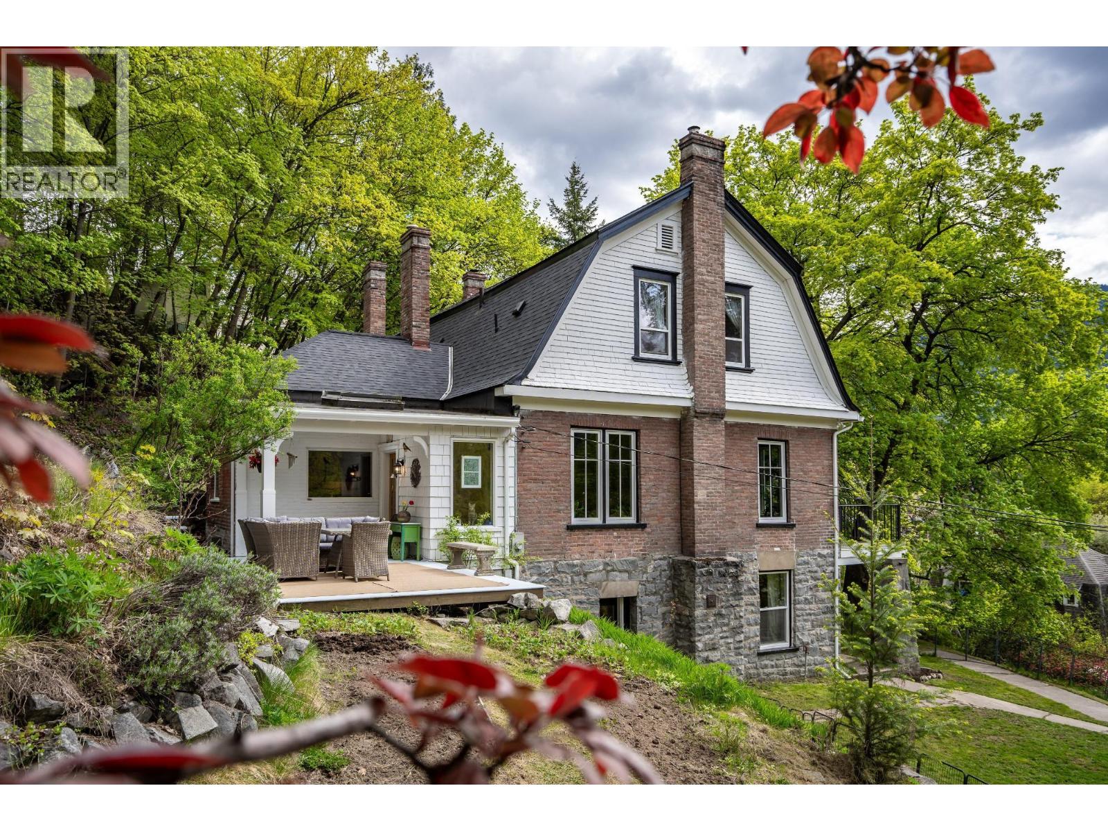 519 Cedar Street