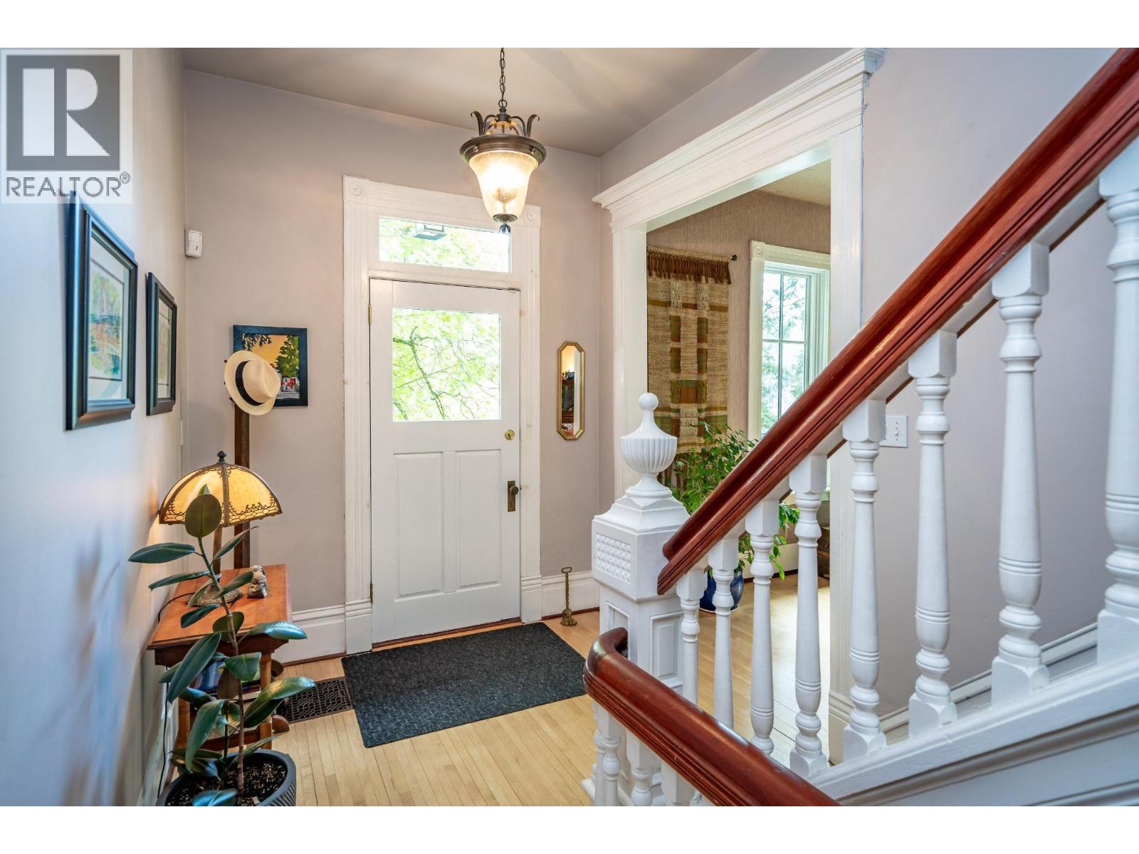 519 Cedar Street Property Photo 10