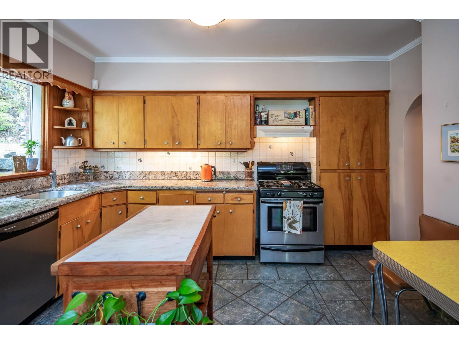 519 Cedar Street Property Photo 14