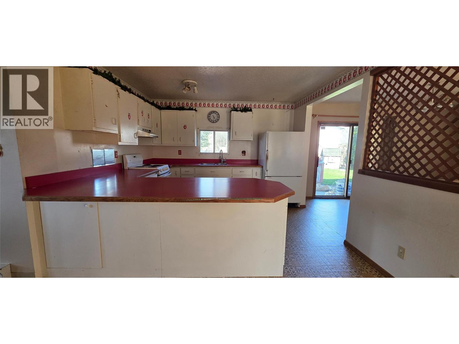 2292 Agar Road Property Photo 7