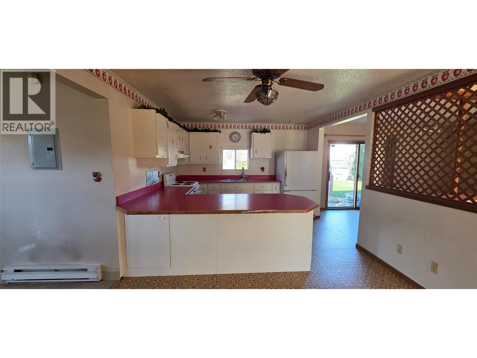 2292 Agar Road Property Photo 8